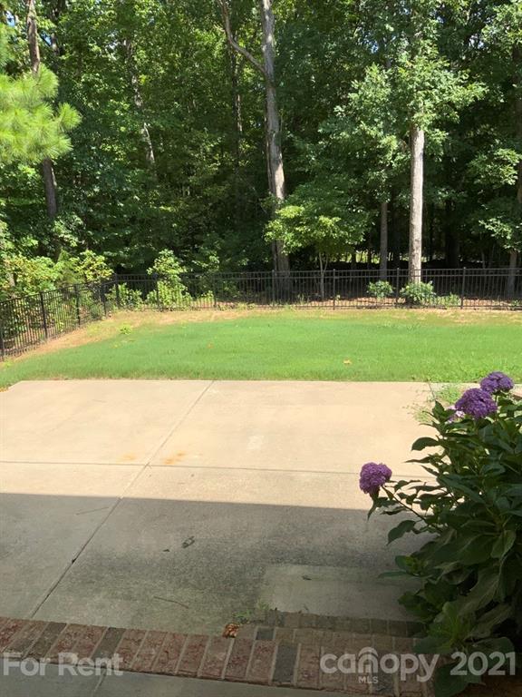 3028 Fallondale Road, Unit 894 Waxhaw, NC 28173 - Photo 25 of 27 a view of a park with large trees