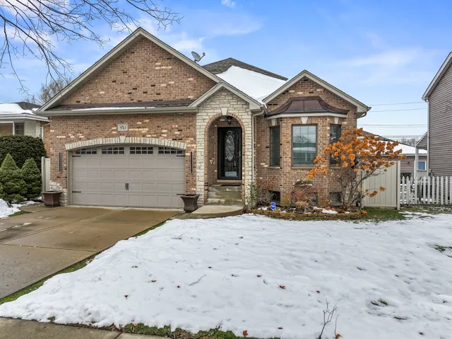 $4,000 | 9743 Oak Park Avenue, Oak Lawn, IL 60453