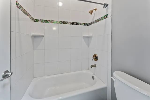 $4,000 | 9743 Oak Park Avenue, Oak Lawn, IL 60453