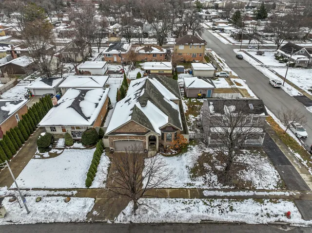 $4,000 | 9743 Oak Park Avenue, Oak Lawn, IL 60453