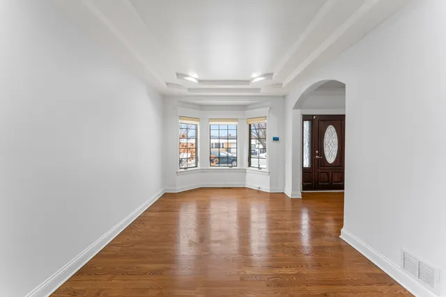 $4,000 | 9743 Oak Park Avenue, Oak Lawn, IL 60453