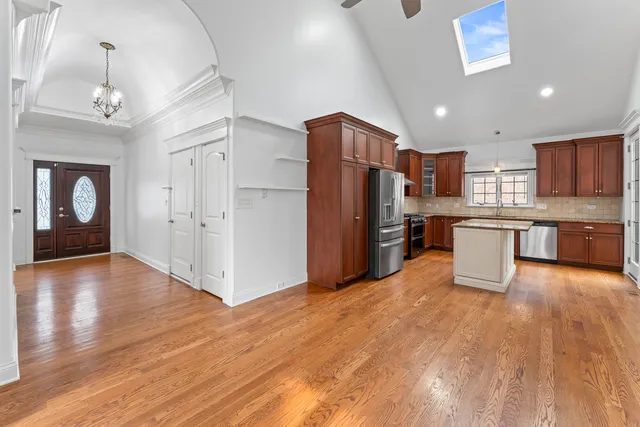 $4,000 | 9743 Oak Park Avenue, Oak Lawn, IL 60453