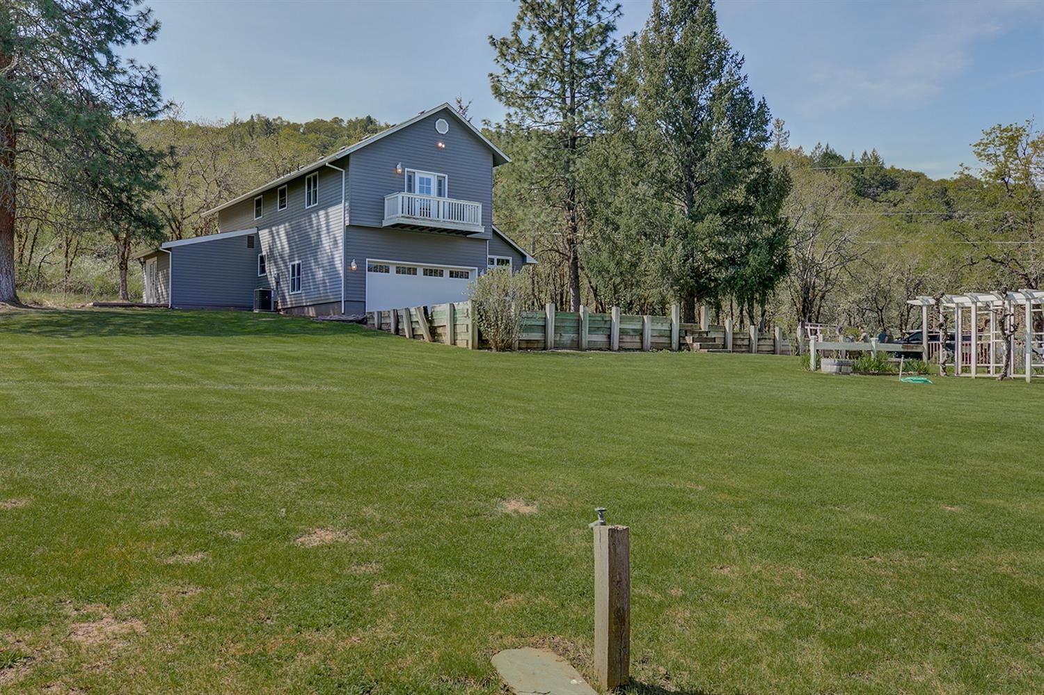6475 Old Stage Road Central Point, OR 97502 - Photo 2 of 32 Additional Photo