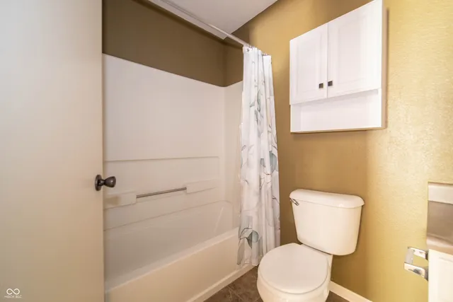 $2,100 | 12680 Courage Crossing, Fishers, IN 46037