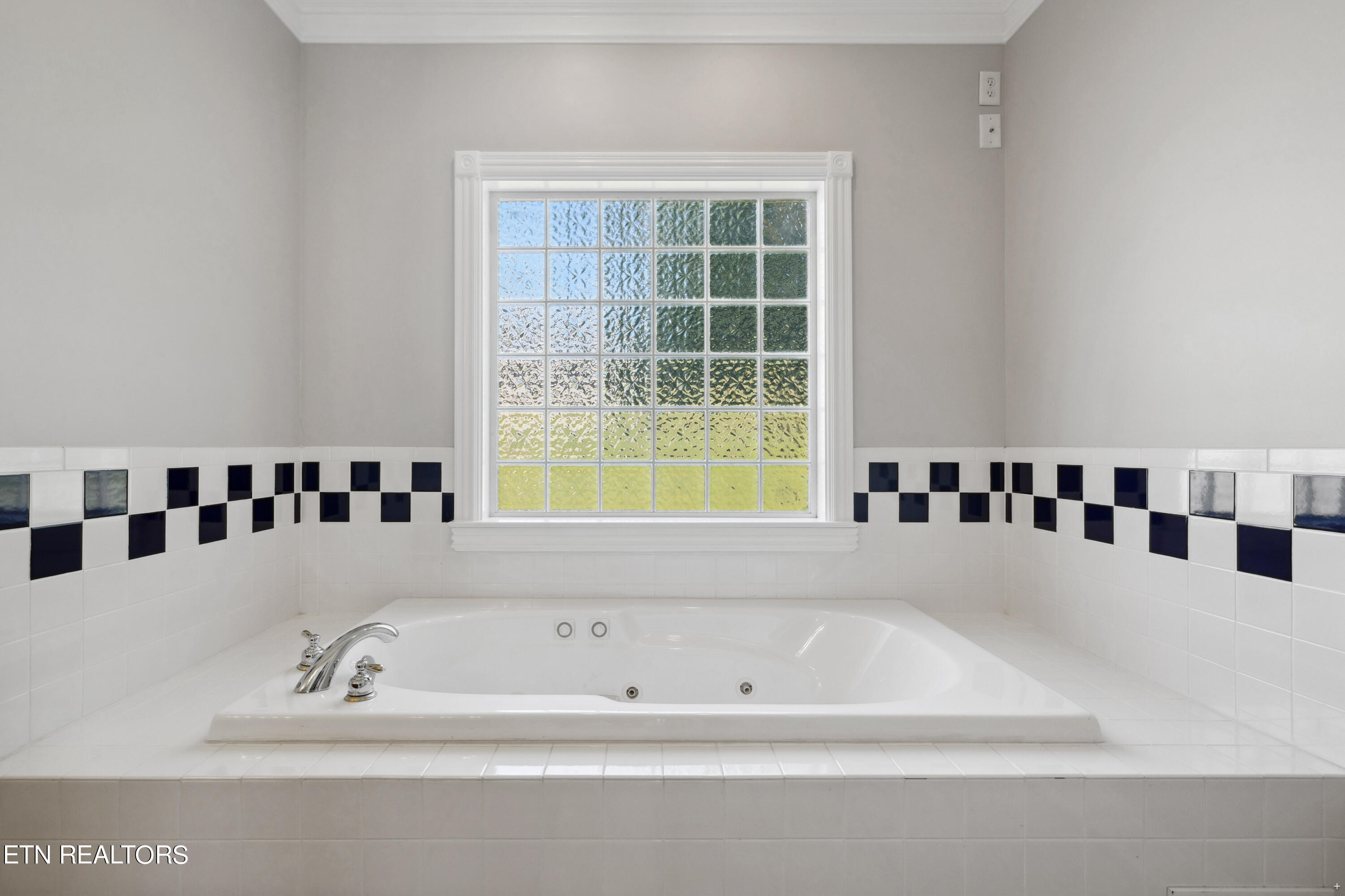 408 Alpine Drive Clinton, TN 37716 - Photo 27 of 35 Positive Perceptions-21