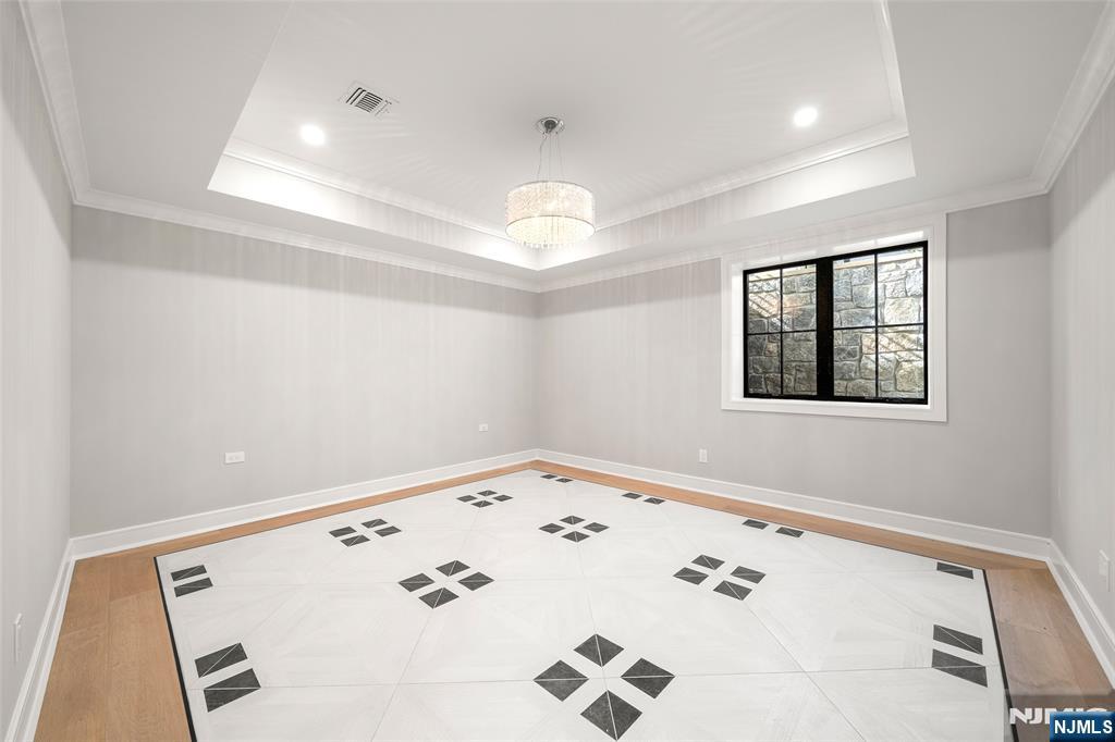 671 Delaware Avenue Ridgewood, NJ 07450 - Photo 22 of 25 Gallery Image 22