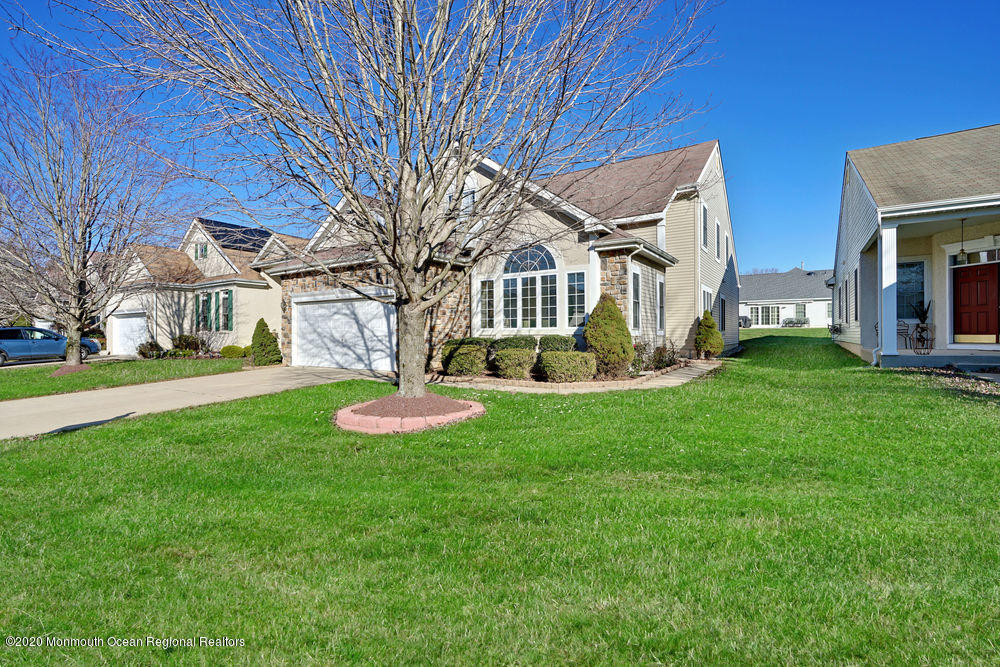 8 St Andrews Road Jackson, NJ 08527 - Photo 2 of 40 005_dsc00011-dsc00015_1
