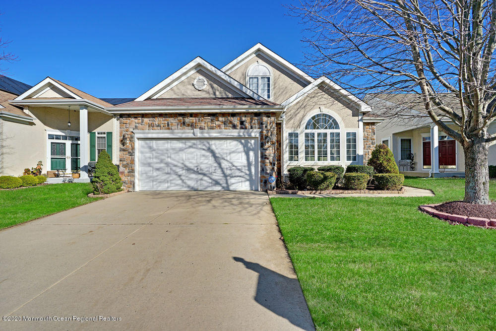 8 St Andrews Road Jackson, NJ 08527 - Photo 4 of 40 002_dsc00001-dsc00005_1