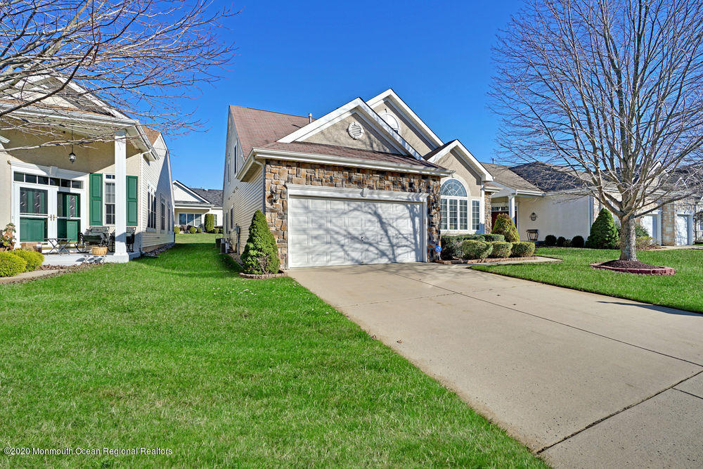 8 St Andrews Road Jackson, NJ 08527 - Photo 6 of 40 003_dsc00006-dsc00010_1