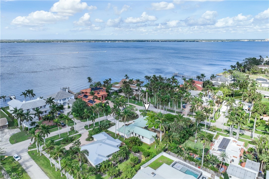 3209 West Riverside Drive Fort Myers, FL 33901 - Photo 4 of 31 a view of a lake