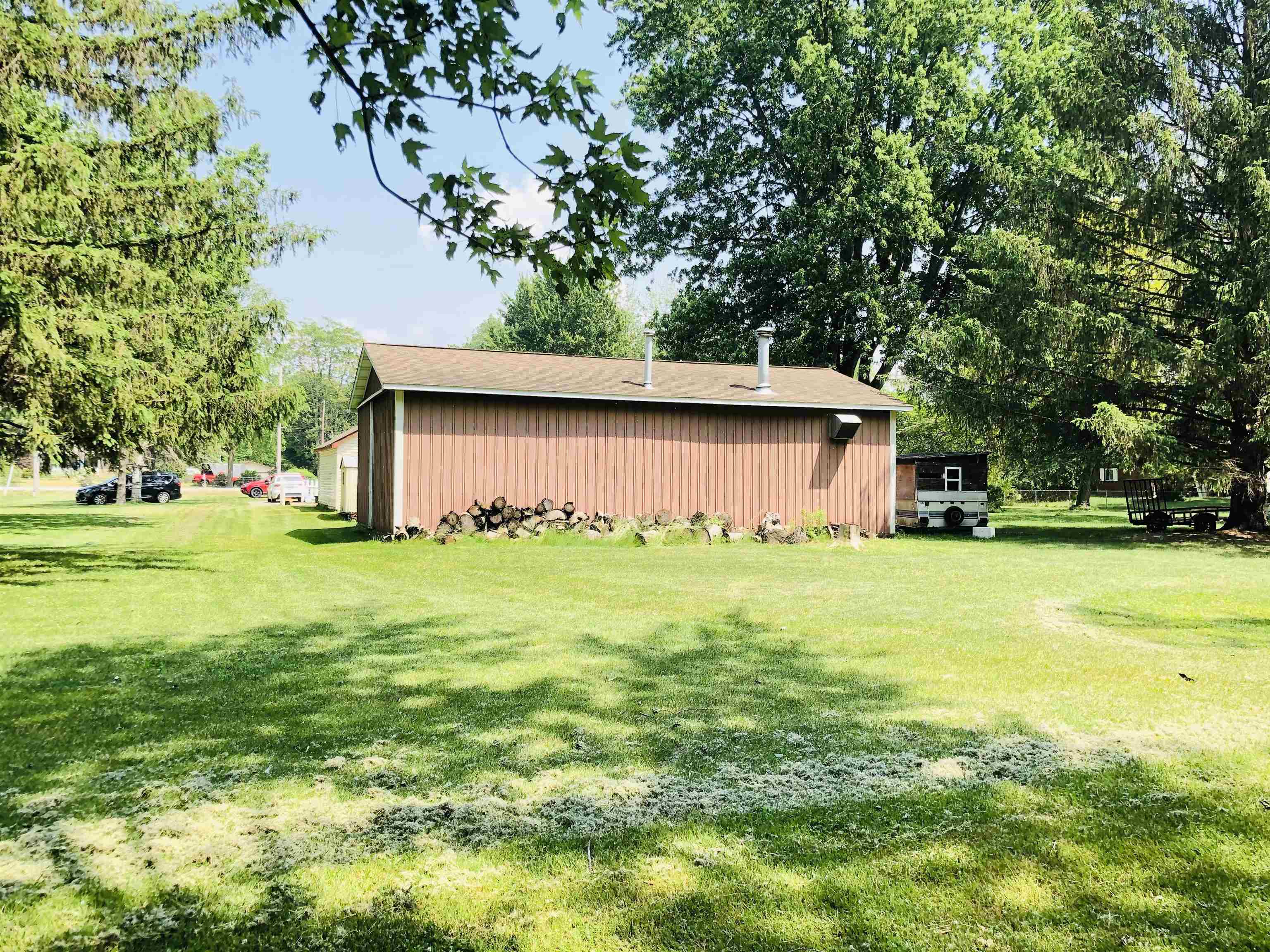 9059 North Seymour Road Flushing, MI 48433 - Photo 12 of 26 50111024-11.JPG