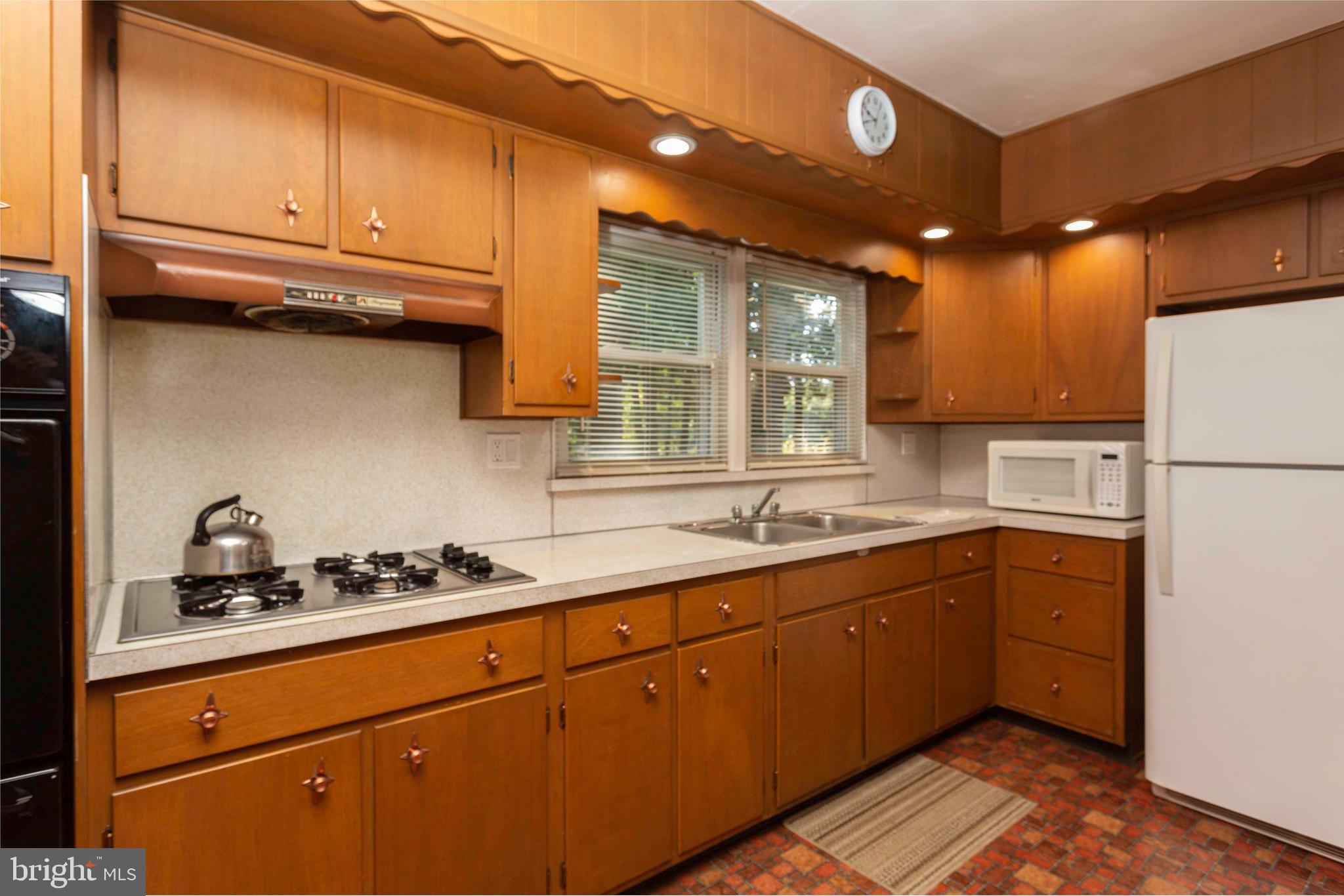 2921 Plow Road Birdsboro, PA 19508 - Photo 3 of 15 Gallery Image 3
