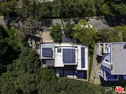 $2,825,000 | 26311 Fairside Road, Malibu, CA 90265