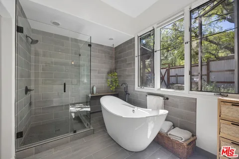 $2,825,000 | 26311 Fairside Road, Malibu, CA 90265