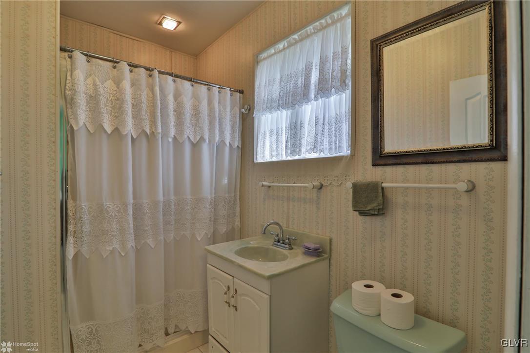 3720 Carter Road Bethlehem, PA 18020 - Photo 16 of 49 Gallery Image 16