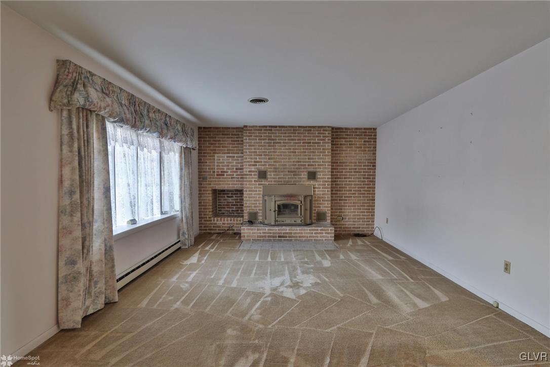 3720 Carter Road Bethlehem, PA 18020 - Photo 4 of 49 Gallery Image 4