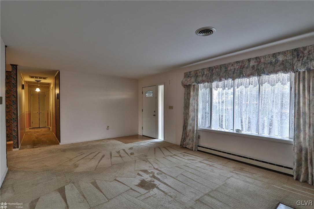 3720 Carter Road Bethlehem, PA 18020 - Photo 6 of 49 Gallery Image 6