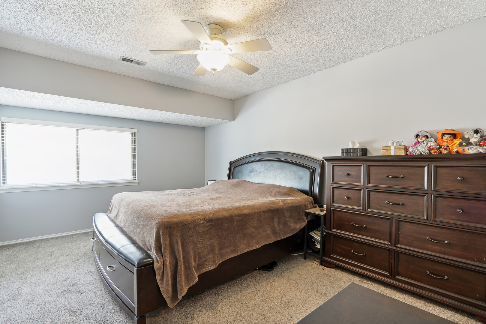 2143 Harbor Town Circle Champaign, IL 61821 - Photo 16 of 29 a bedroom with a bed and closet