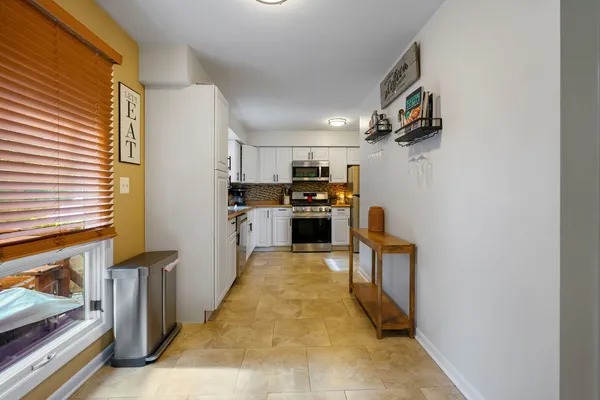 $319,000 | 5010 North Westwood Drive, McHenry, IL 60051