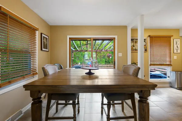 $319,000 | 5010 North Westwood Drive, McHenry, IL 60051