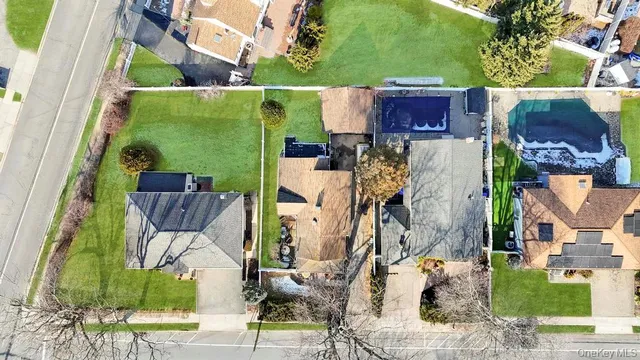 $579,999 | 31 Cherry Avenue, Bethpage, NY 11714