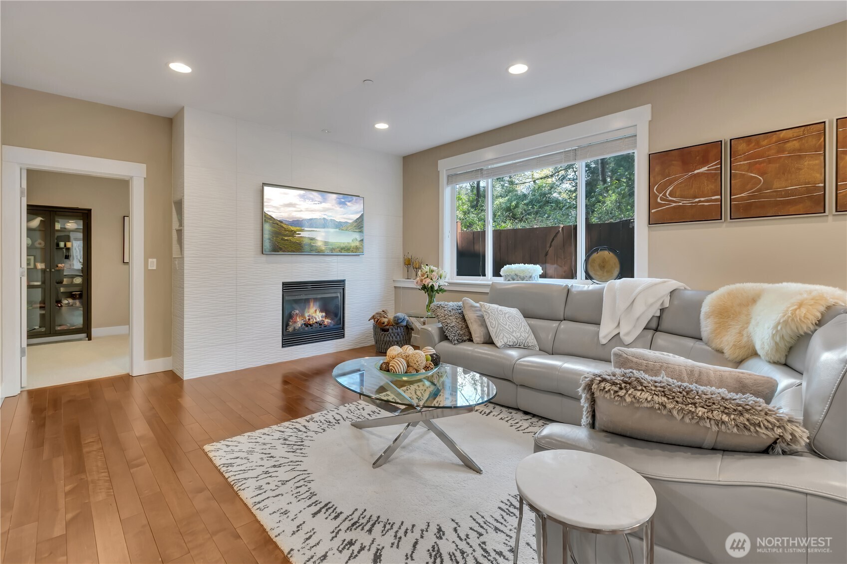 13430 Patriot Way Renton, WA 98059 - Photo 12 of 40