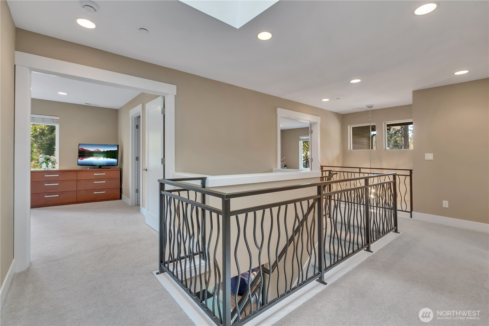 13430 Patriot Way Renton, WA 98059 - Photo 15 of 40