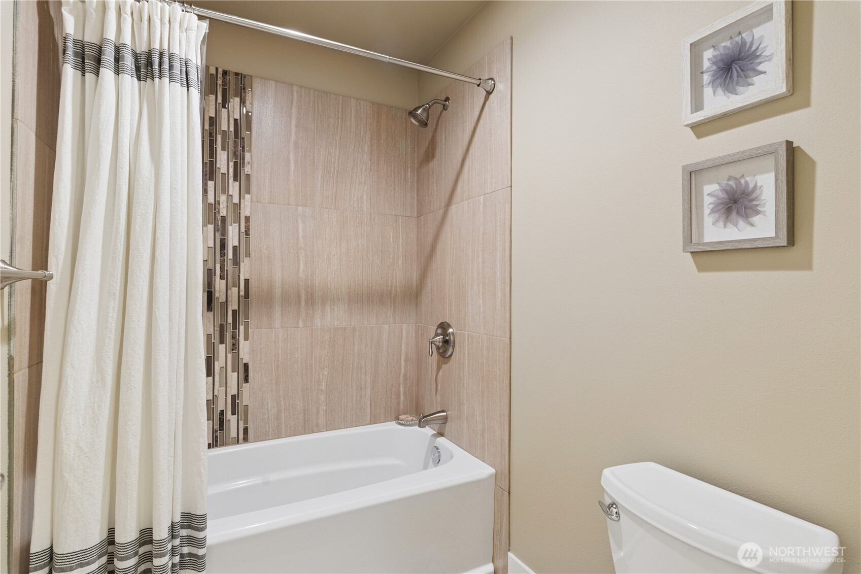 13430 Patriot Way Renton, WA 98059 - Photo 25 of 40