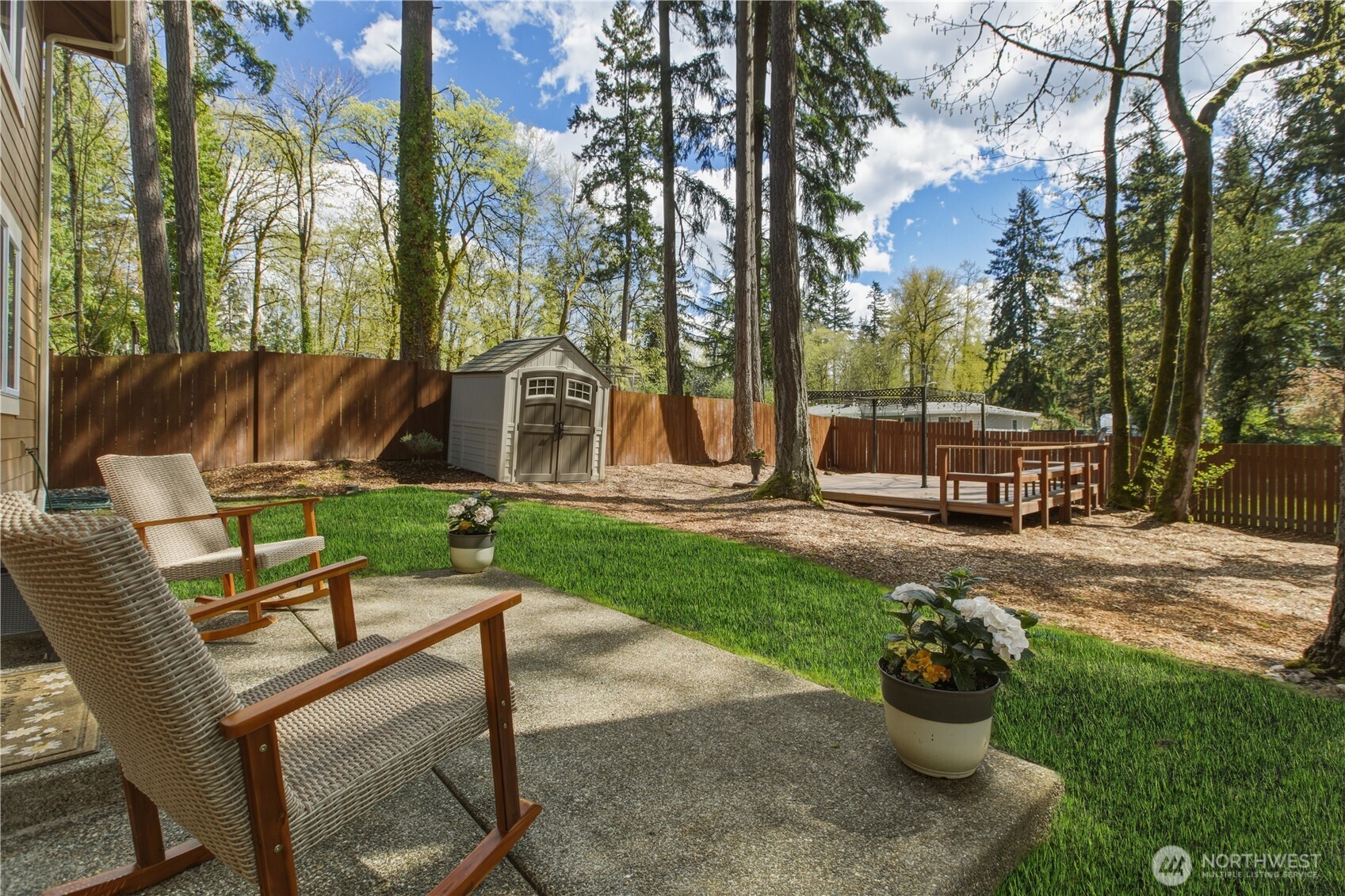 13430 Patriot Way Renton, WA 98059 - Photo 33 of 40
