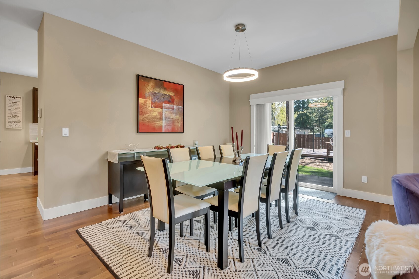13430 Patriot Way Renton, WA 98059 - Photo 4 of 40