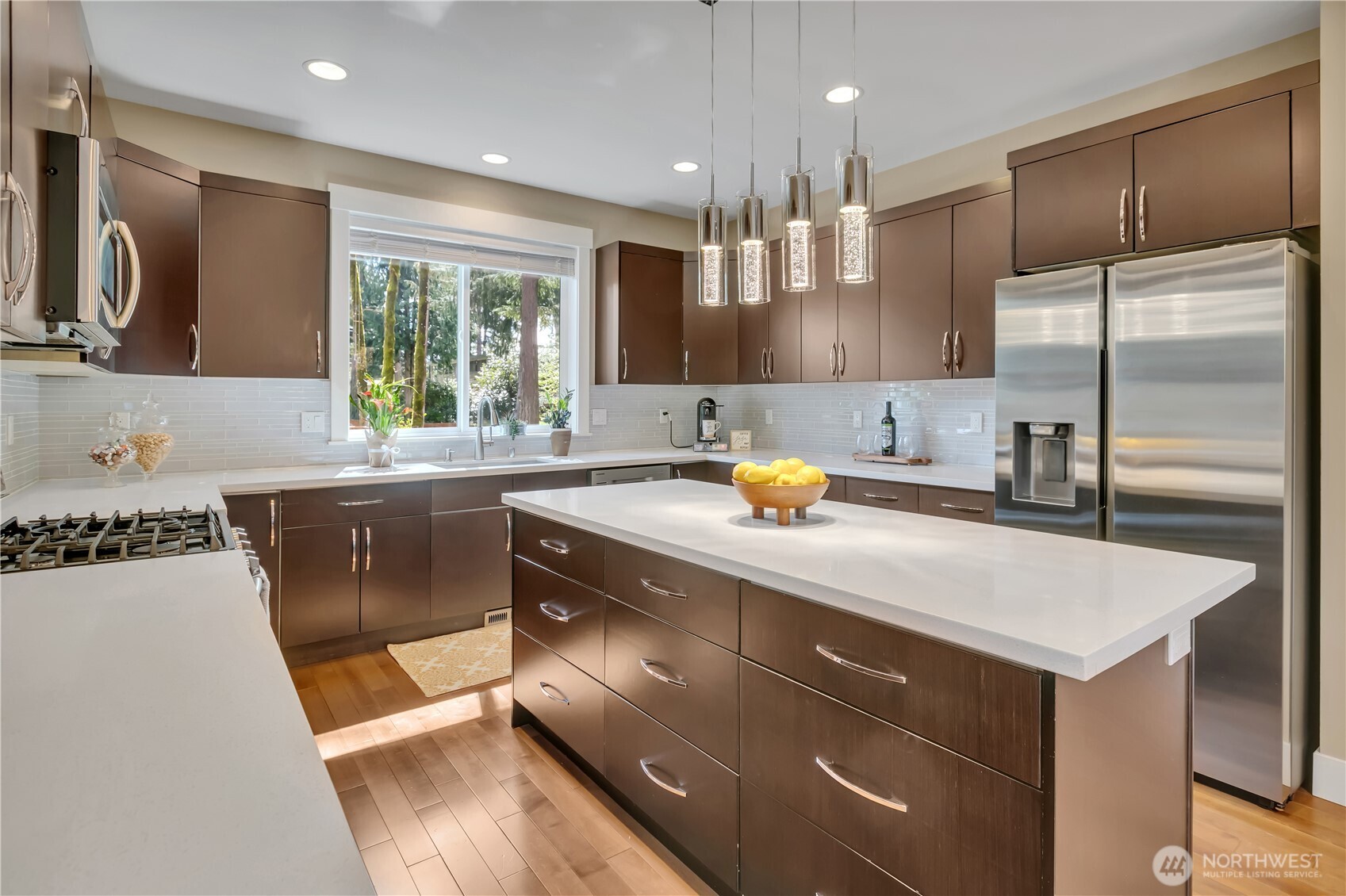 13430 Patriot Way Renton, WA 98059 - Photo 8 of 40