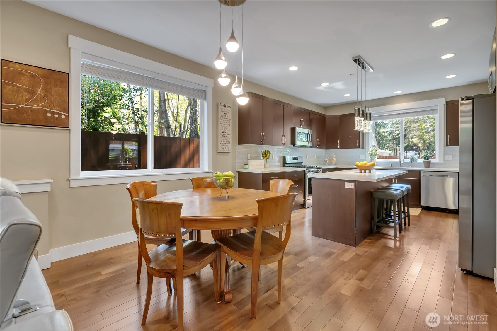 13430 Patriot Way Renton, WA 98059 - Photo 10 of 40
