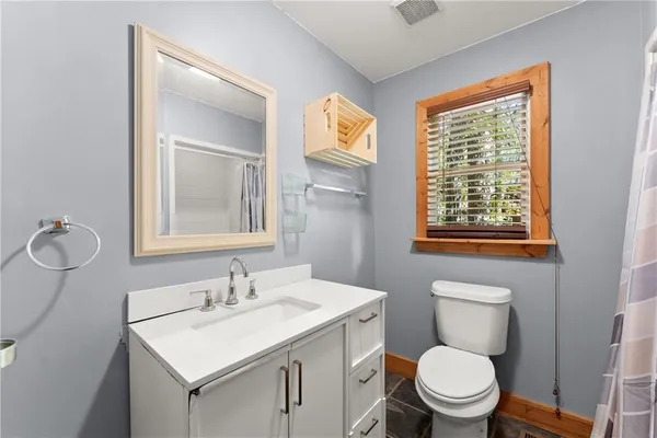 $374,999 | 773 Shorewood Circle, Toccoa, GA 30577