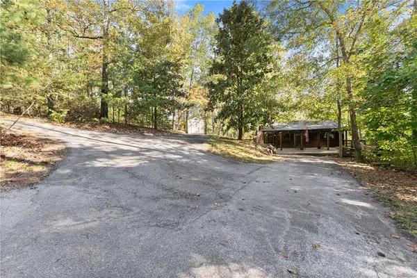 $374,999 | 773 Shorewood Circle, Toccoa, GA 30577