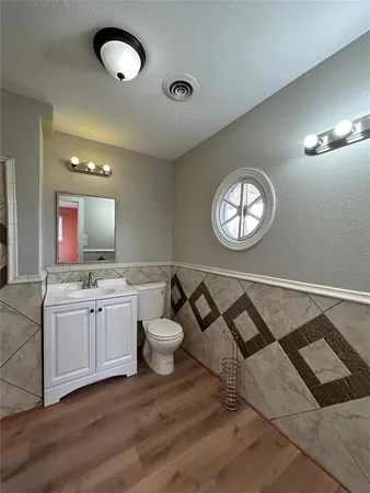 $1,795 | 5556 Mac Arthur Drive, Fort Worth, TX 76112