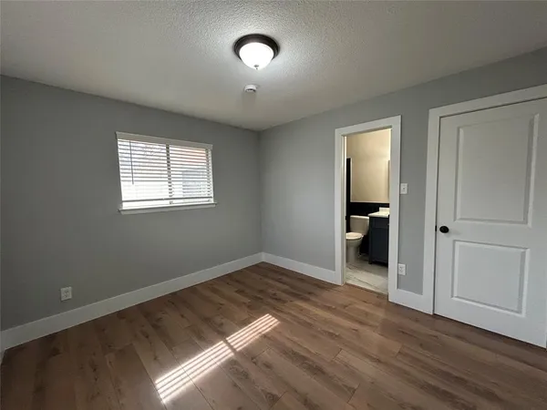 $1,795 | 5556 Mac Arthur Drive, Fort Worth, TX 76112