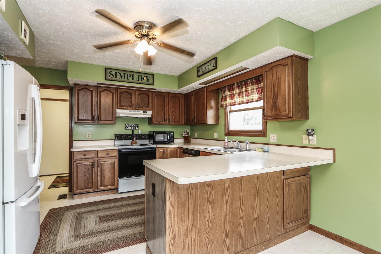 3964 Petre Road Springfield, OH 45502 - Photo 12 of 32