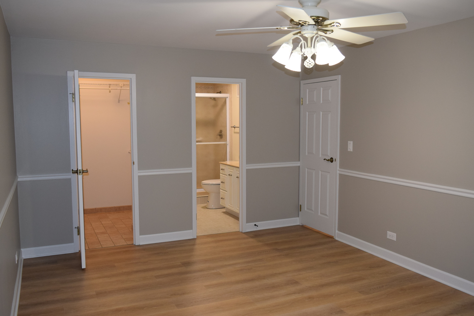 1405 East Central Road, Unit 201A Arlington Heights, IL 60005 - Photo 19 of 30