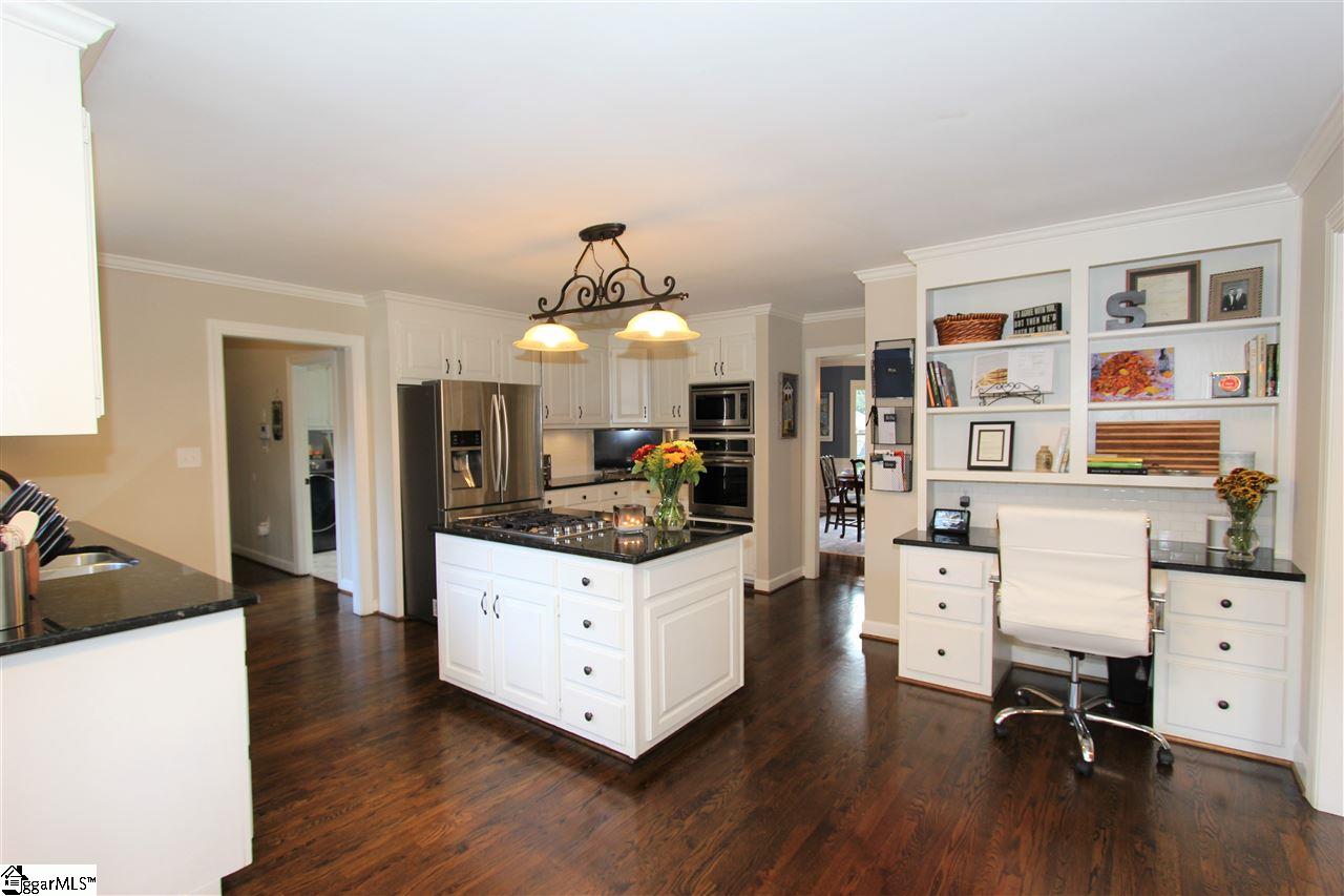 202 Ricelan Drive Simpsonville, SC 29681 - Photo 8 of 36 Gallery Image 8