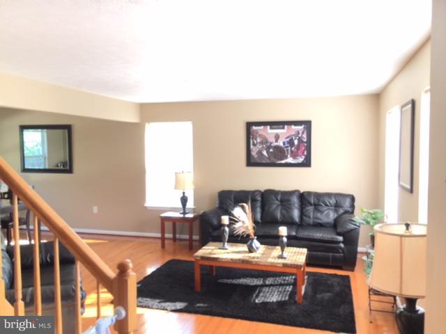 7309 Friendship Road Clinton, MD 20735 - Photo 3 of 17 Living Room.