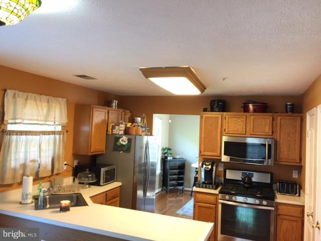 7309 Friendship Road Clinton, MD 20735 - Photo 6 of 17 Kitchen