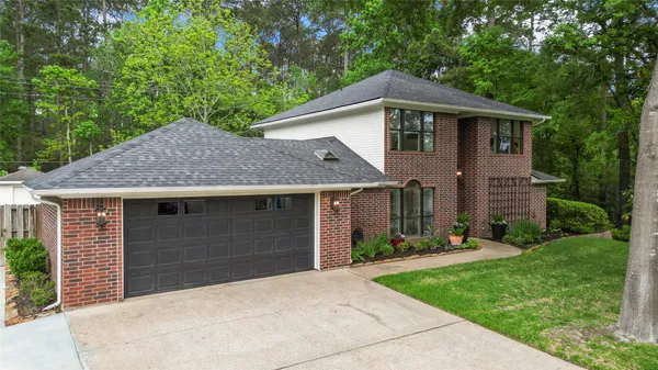 $384,500 | 1415 River Oaks Drive, Huntsville, TX 77340