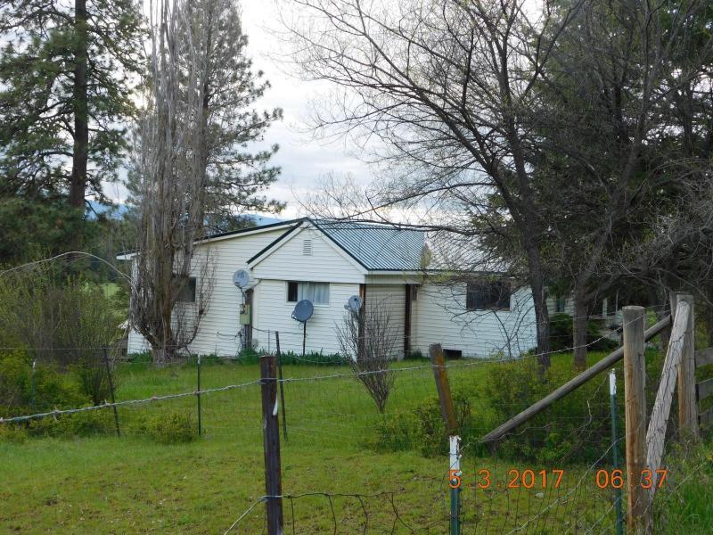 553 Geesaman Road Colville, WA 99114 - Photo 2 of 12