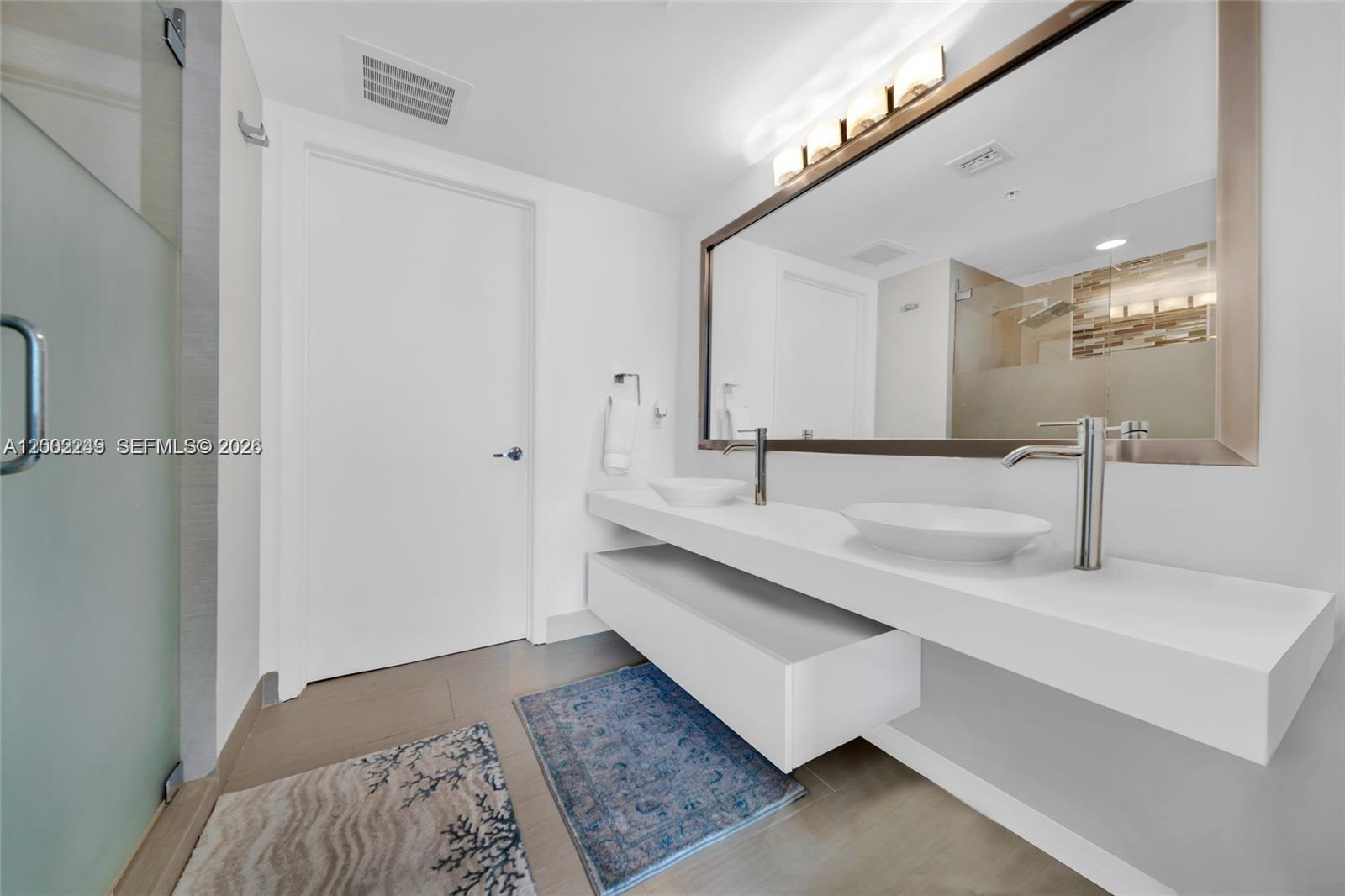 92 Southwest 3rd Street, Unit 902 Miami, FL 33130 - Photo 22 of 31 Photo 22