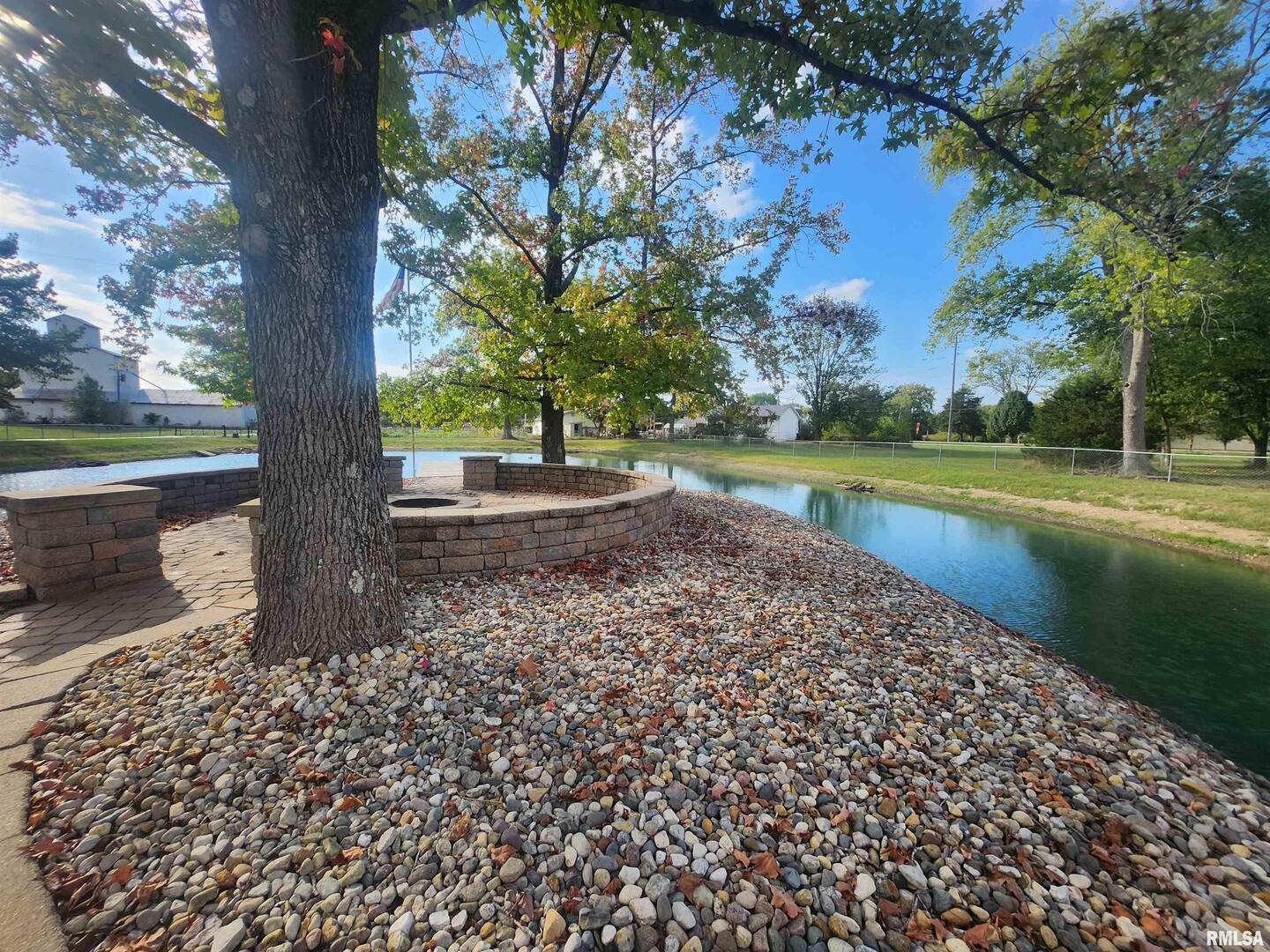 2878 Sunfield Road Du Quoin, IL 62832 - Photo 8 of 47 a view of a yard with large trees