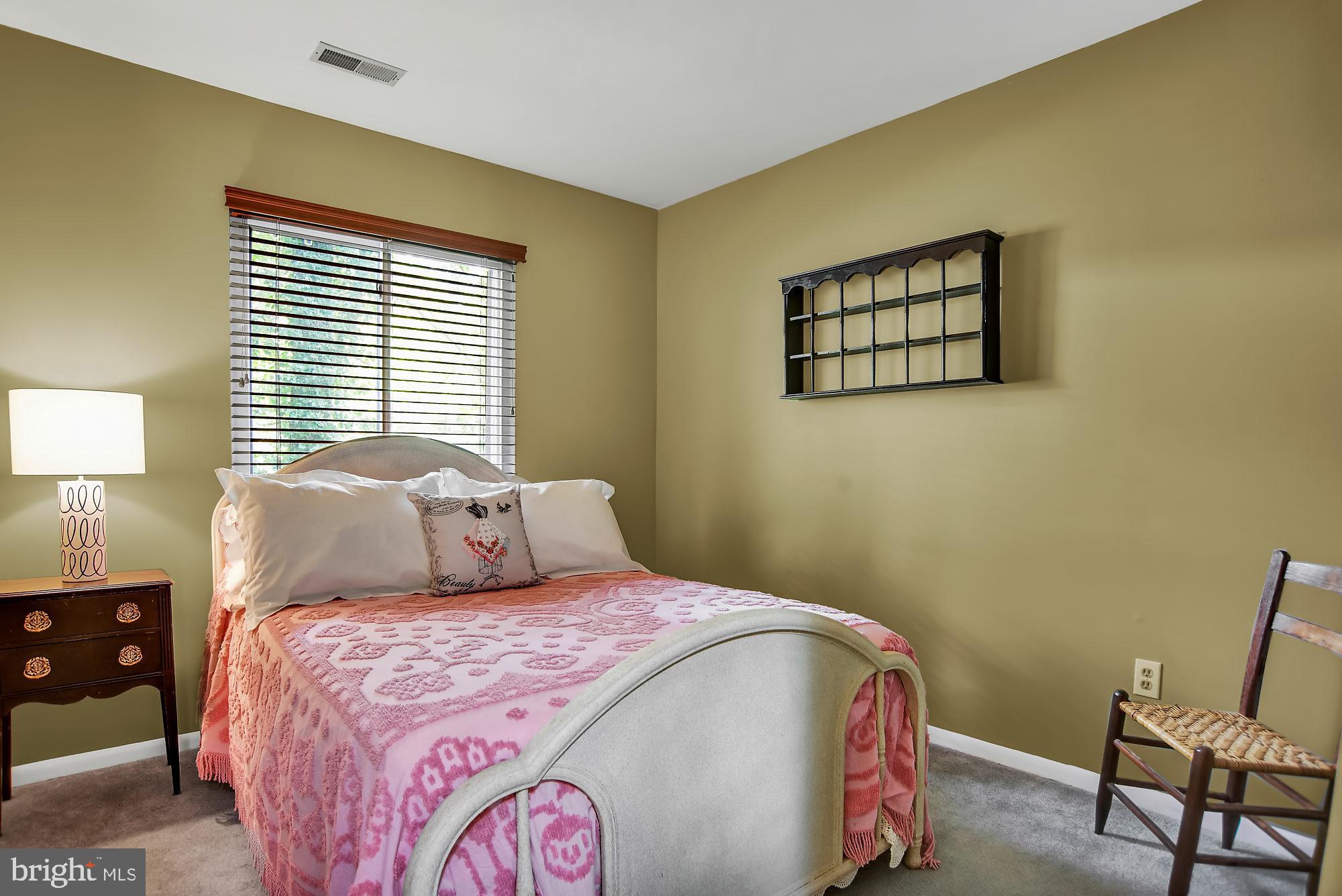 1743 Ridgely Road Edgewater, MD 21037 - Photo 10 of 25