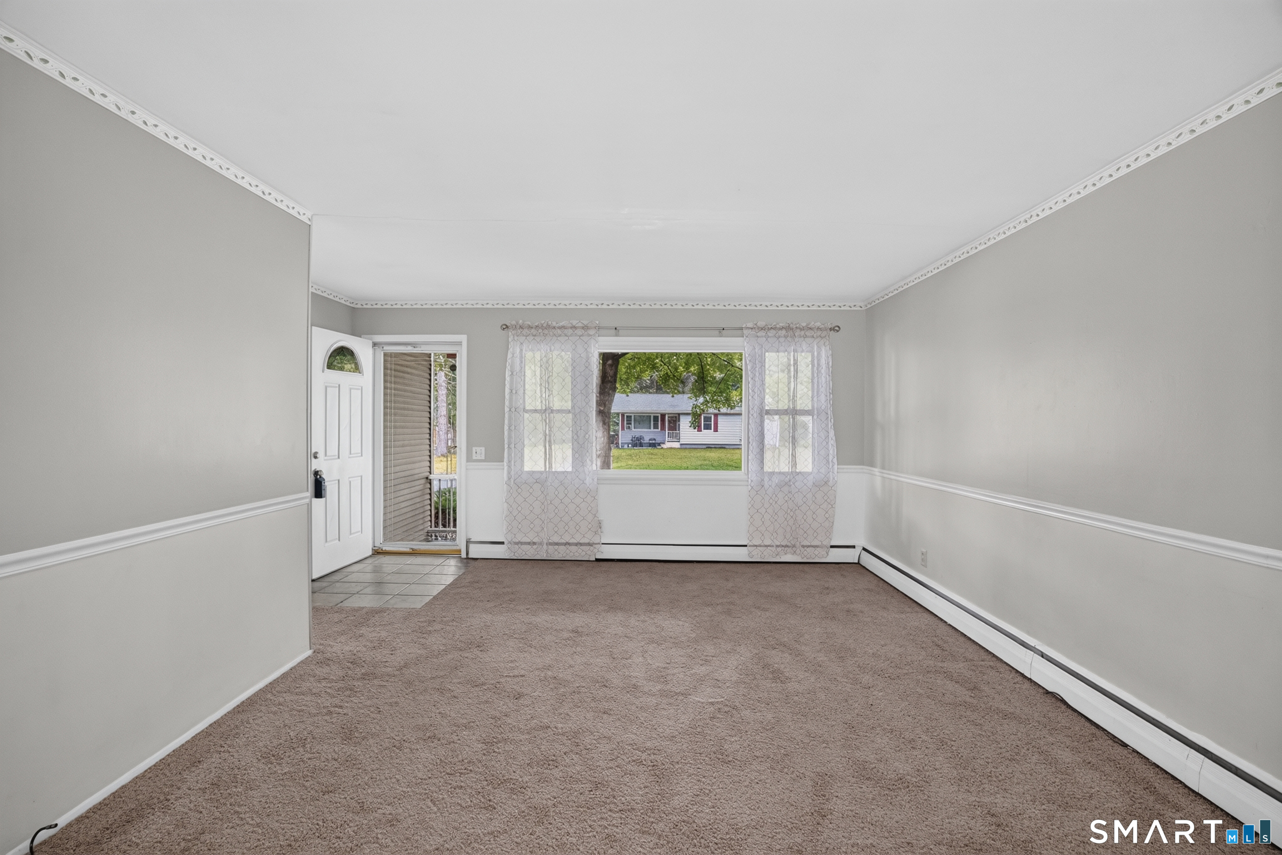 34 Columbia Road Enfield, CT 06082 - Photo 3 of 22 Gallery Image 3