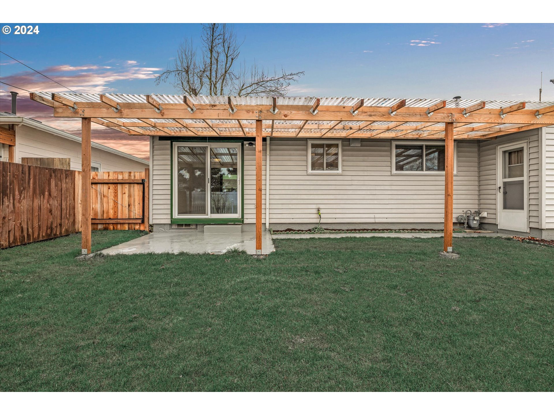 1587 Rainier Road Woodburn, OR 97071 - Photo 20 of 27 Gallery Image 20