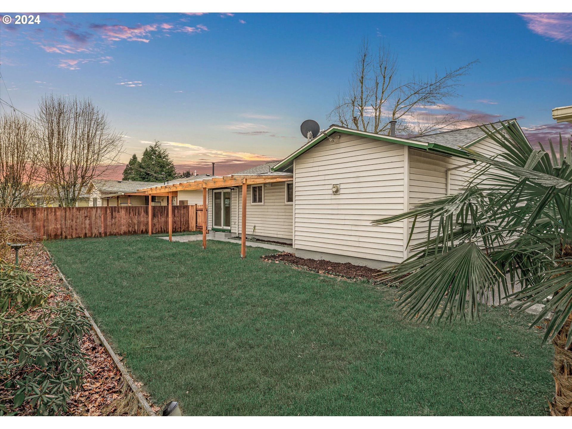 1587 Rainier Road Woodburn, OR 97071 - Photo 21 of 27 Gallery Image 21