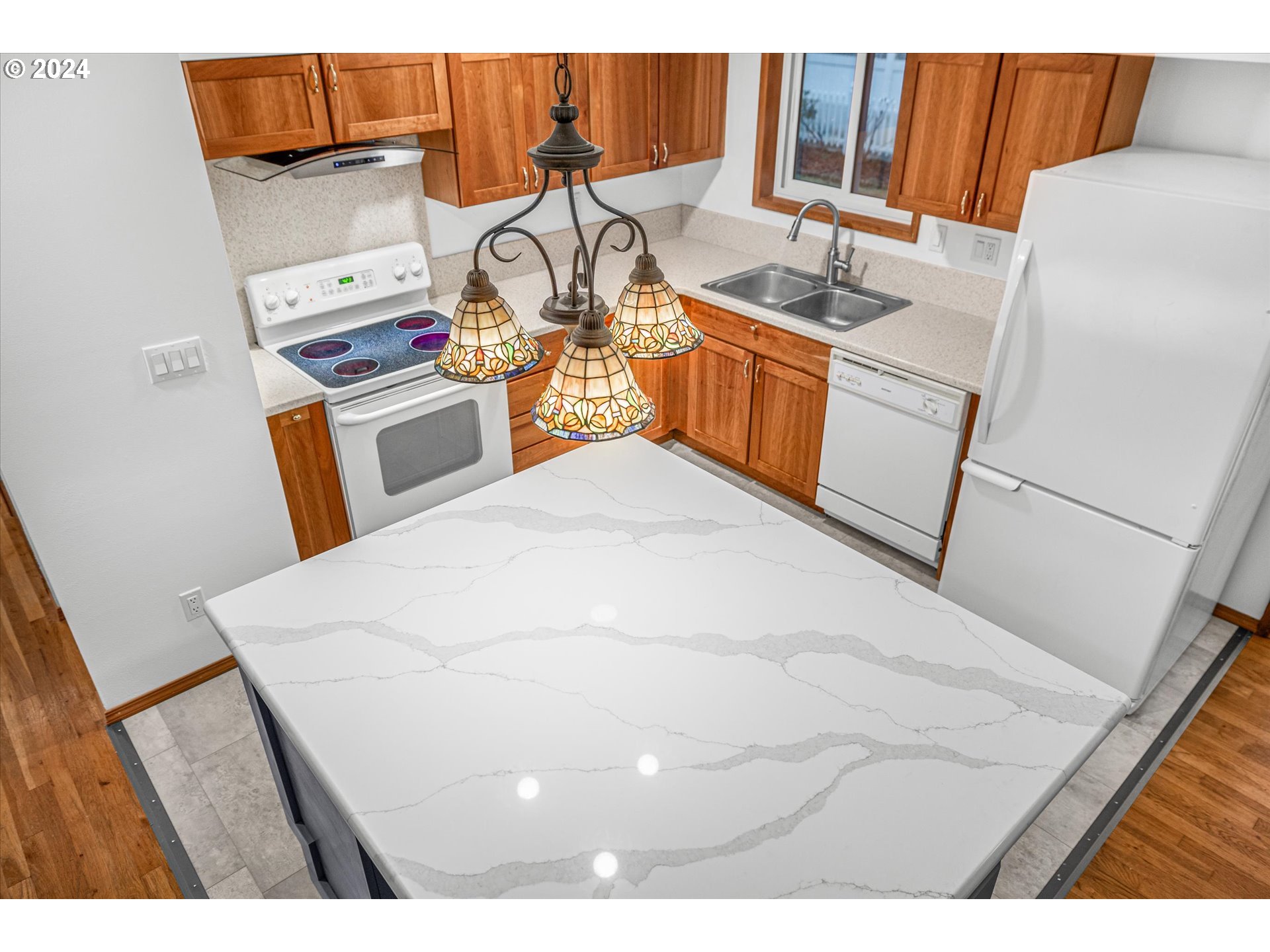1587 Rainier Road Woodburn, OR 97071 - Photo 7 of 27 Gallery Image 7